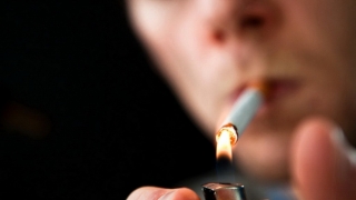 Unul din trei elevi de 16 ani a fumat cel puţin o ţigară în ultima lună