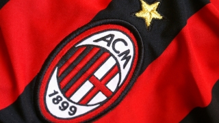 Vânzarea clubului AC Milan a fost amânată până în martie 2017
