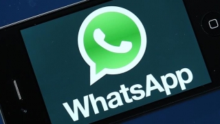WhatsApp renunță la abonamentul de un dolar