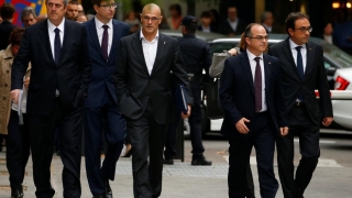 Zăngănit de cătușe pentru liderii catalani
