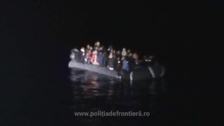 Zeci de migranți, salvați din apele Mării Egee de poliţiştii de frontieră români