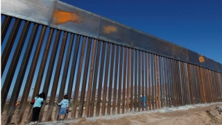 Zidul de la graniţa cu Mexicul, motiv de proces între procurorul general al Californiei şi administrația Trump
