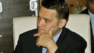 Fostul ministru Dan Şova, scandal monstruos cu Poliţia: „Loveşte-mă! Dă-mi un cap în gură!“