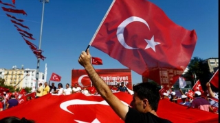 Turcia a făcut publice două decrete privind mii de concedieri din forțele de securitate