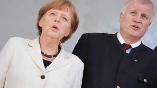 Demisia contra rezolvării disputei privind imigraţia! Horst Seehofer vs Merkel