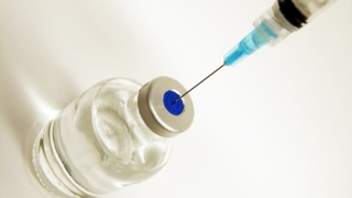Vaccinurile s-ar putea face direct în farmacii?