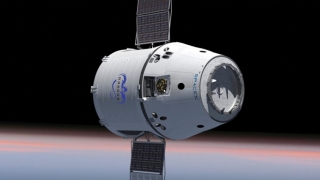 Capsula Space X Dragon s-a desprins în siguranță de ISS