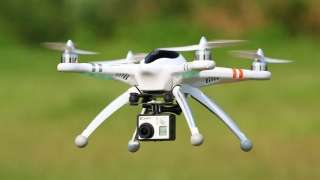Dronele de dimensiuni mici vor avea noi reguli de utilizare