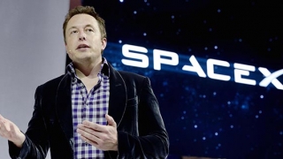 Elon Musk anunţă că va continua să finanţeze reţeaua Starlink în Ucraina