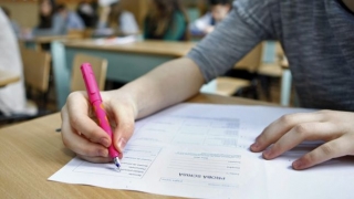 Constanţa: 73% dintre absolvenţii de clasa a VIII-a au obţinut note peste 5 la evaluarea naţională