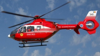 Copil de 10 ani, accidentat de un microbuz, transportat cu elicopterul SMURD
