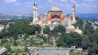 Erdogan anunţă bomba: Biserica Sfânta Sofia, redenumită moschee?