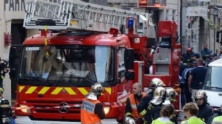 Explozie puternică într-o clădire de la periferia Parisului
