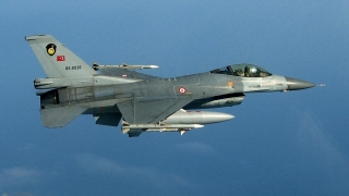 Armata turcă a efectuat raiduri aeriene împotriva militanților kurzi