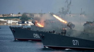 Rusia a utilizat nave ale Flotei Mării Negre pentru a lansa atacuri în Siria