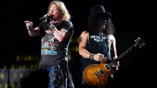 Guns N’ Roses va concerta pe 16 iulie la București, în formula consacrată: Axl Rose, Slash și Duff Mckagan