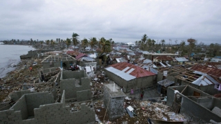 Președintele Hollande promite ajutorul Franței pentru Haiti, după uraganul Matthew