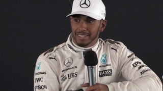 Lewis Hamilton a trecut pe primul loc în clasamentul piloţilor din F1