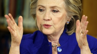 Hillary Clinton l-a acuzat pe șeful FBI că a dat o lovitură campaniei sale