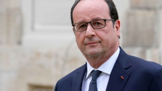 Preşedintele Hollande: Atacarea unei biserici reprezintă profanarea Franţei