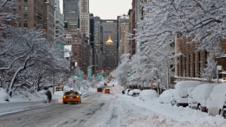 Atenționare MAE: Ninsori abundente, viscol și furtuni de zăpadă în SUA