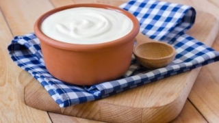 Care sunt beneficiile consumului de iaurt?
