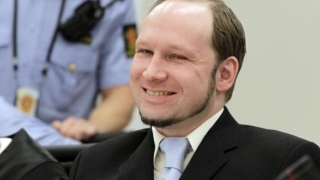Extremistul Anders Breivik şi-a schimbat numele