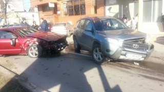 Accident rutier pe bulevardul Mamaia. Trei persoane au fost rănite