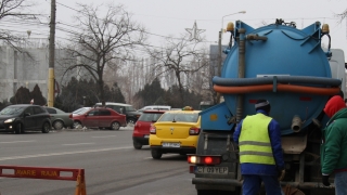 Circulație doar pe două benzi pe bulevardul Mamaia, din cauza unei avarii RAJA
