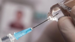 Licitație deschisă pentru cumpărarea a 1.500.000 doze de vaccin hexavalent