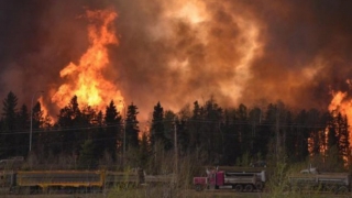 37.000 de persoane evacuate în Canada, din cauza unor incendii