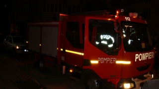 Incendiu violent în Constanța. Pompierii s-au luptat zeci de minute cu flăcările
