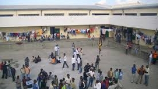 Un grup înarmat a cucerit o închisoare. Unii deținuți sunt foști demnitari ai regimului Gaddafi