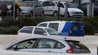 Inundaţii catastrofale în Spania. O româncă şi-a pierdut viaţa!