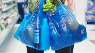 De la 1 iulie, pungile de plastic vor fi ISTORIE