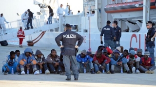 „Italia nu mai vrea să fie singura ţară de debarcare a migranţilor”!