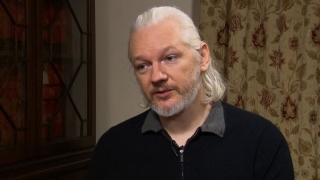 Julian Assange în pericol de arestare. Presiunile asupra Ecuadorului pot forța evacuarea sa din ambasadă