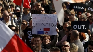 Mii de maltezi au manifestat pentru dreptate după asasinatul jurnalistei Daphne Caruana Galizia