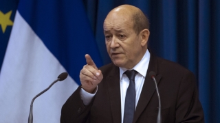 Ministrul francez al Apărării justifică anularea unor festivități în Franța prin riscul terorist