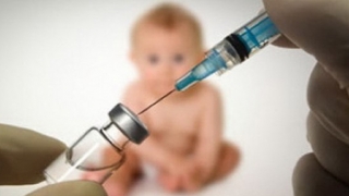 De ce nu a trecut legea vaccinării?! Un articol trebuie rescris
