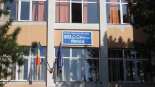 Examene pentru obținerea certificatelor Cambridge şi IELTS la Liceul Călinescu din Constanța