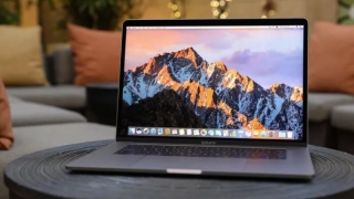 Următorul MacBook Pro trebuie să potolească furia editorilor IT&C