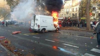 Maşină a poliţiei belgiene, incendiată în timpul unei intervenţii lângă Bruxelles