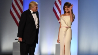 Rochia purtată de Melania Trump la primul bal prezidențial, donată