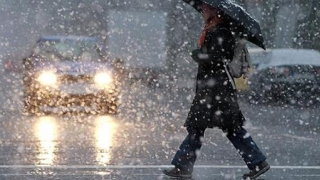 Informare ANM: vânt şi ploaie, lapoviţă şi ninsoare la nivelul întregii ţări