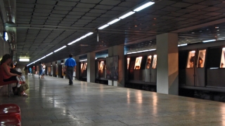 Circulația metroului bucureștean, întreruptă de o tentativă de suicid