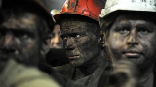 Minerii de la Vulcan au refuzat să intre în subteran. Cei de la Lupeni, solidari