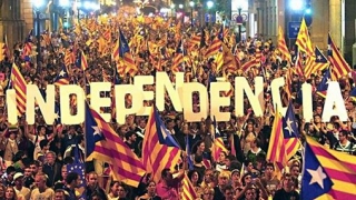Catalanii au reluat mișcarea de separare. Un milion de oameni în stradă!