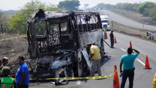 Cel puțin 17 persoane decedate, în urma prăbușirii unui autobuz în Mexic