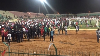 Opt morţi şi zeci de răniţi grav în urma unor violenţe la finala Cupei Ligii, în Dakar